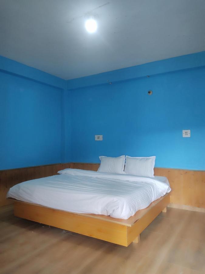 Woods Inn Mountain View Manali Екстериор снимка