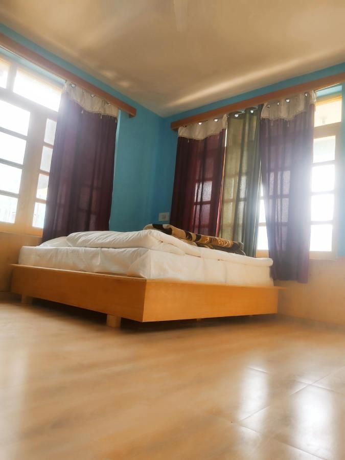 Woods Inn Mountain View Manali Екстериор снимка