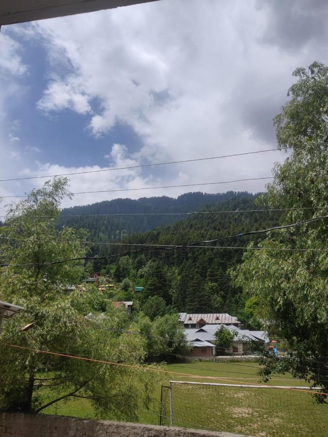 Woods Inn Mountain View Manali Екстериор снимка