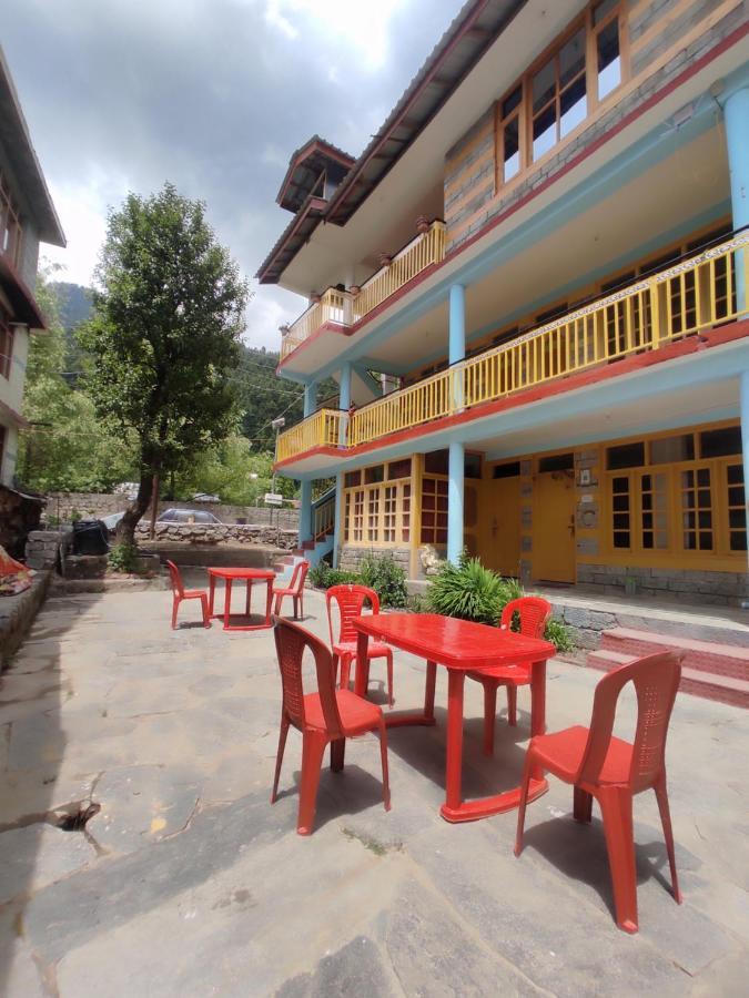 Woods Inn Mountain View Manali Екстериор снимка